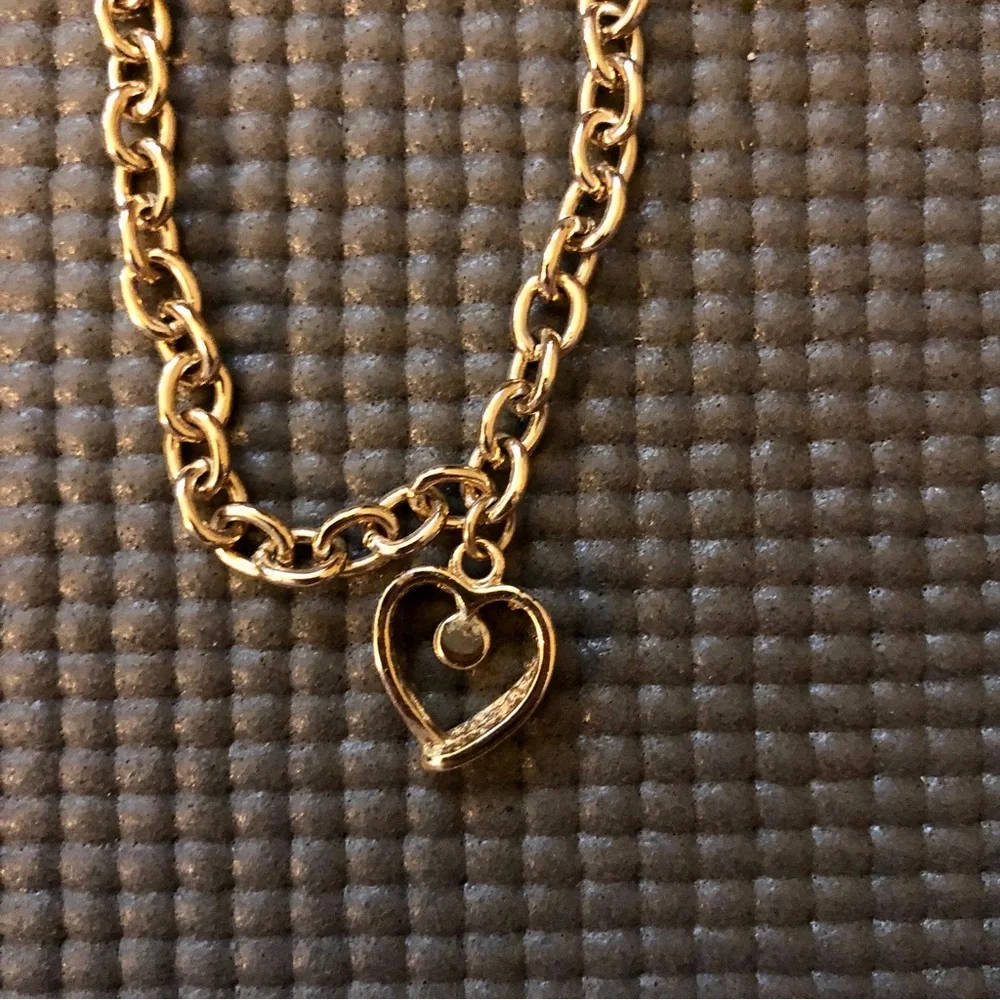 Vintage ‘90s Gold Tone July Birthstone Heart Pendant Necklace and Bracelet Set - Picture 4 of 8